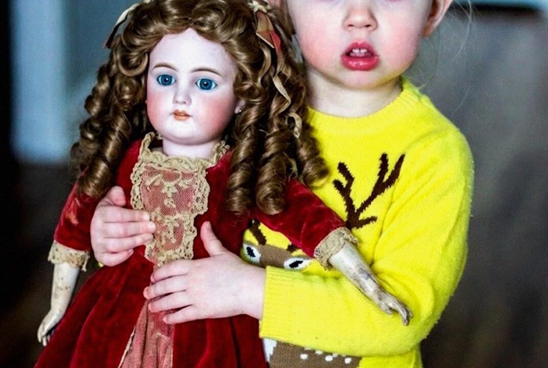 I Bought an Old Doll at a Flea Market, Gave It to My Daughter, and Heard a Crackling Sound Coming from It