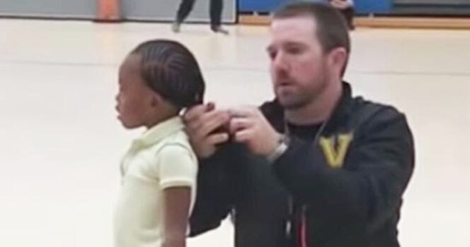 Coach goes viral online for this one act during kids’ basketball game
